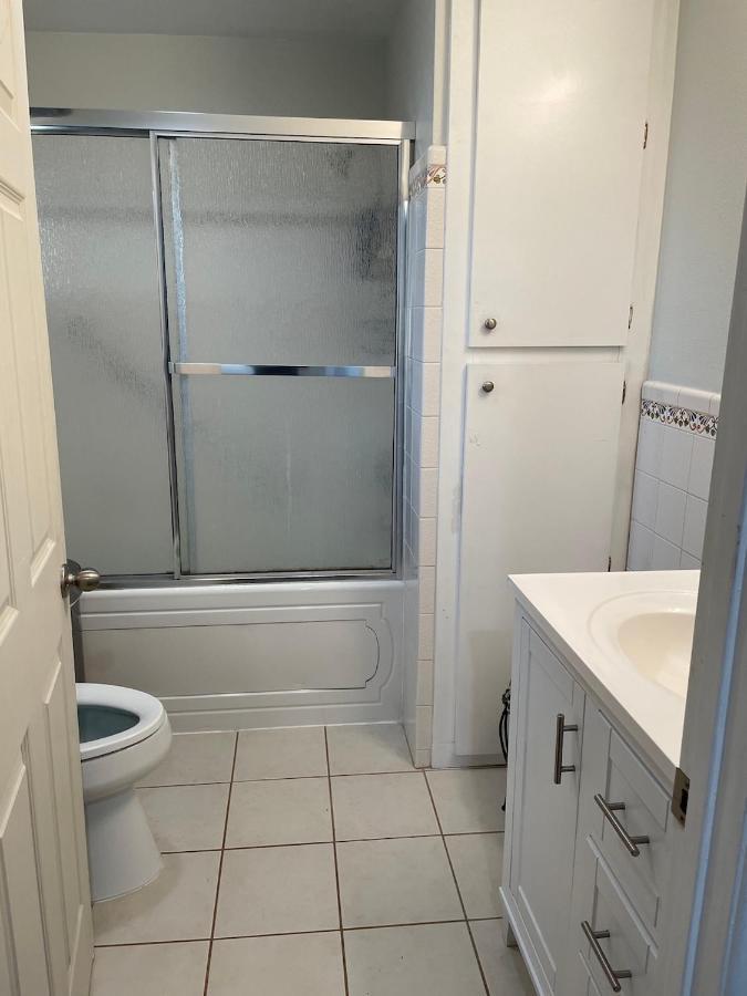 Private Room In Los Angeles With Wifi, Tv, And View Of Hollywood Sign & Shared Kitchen Ngoại thất bức ảnh
